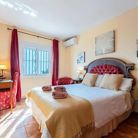 Villa Magica Andalucian Charm *